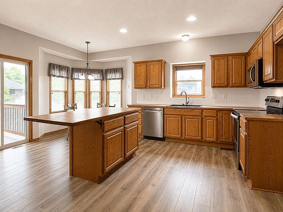 5th image of 2536 E Saint Andrew Ct