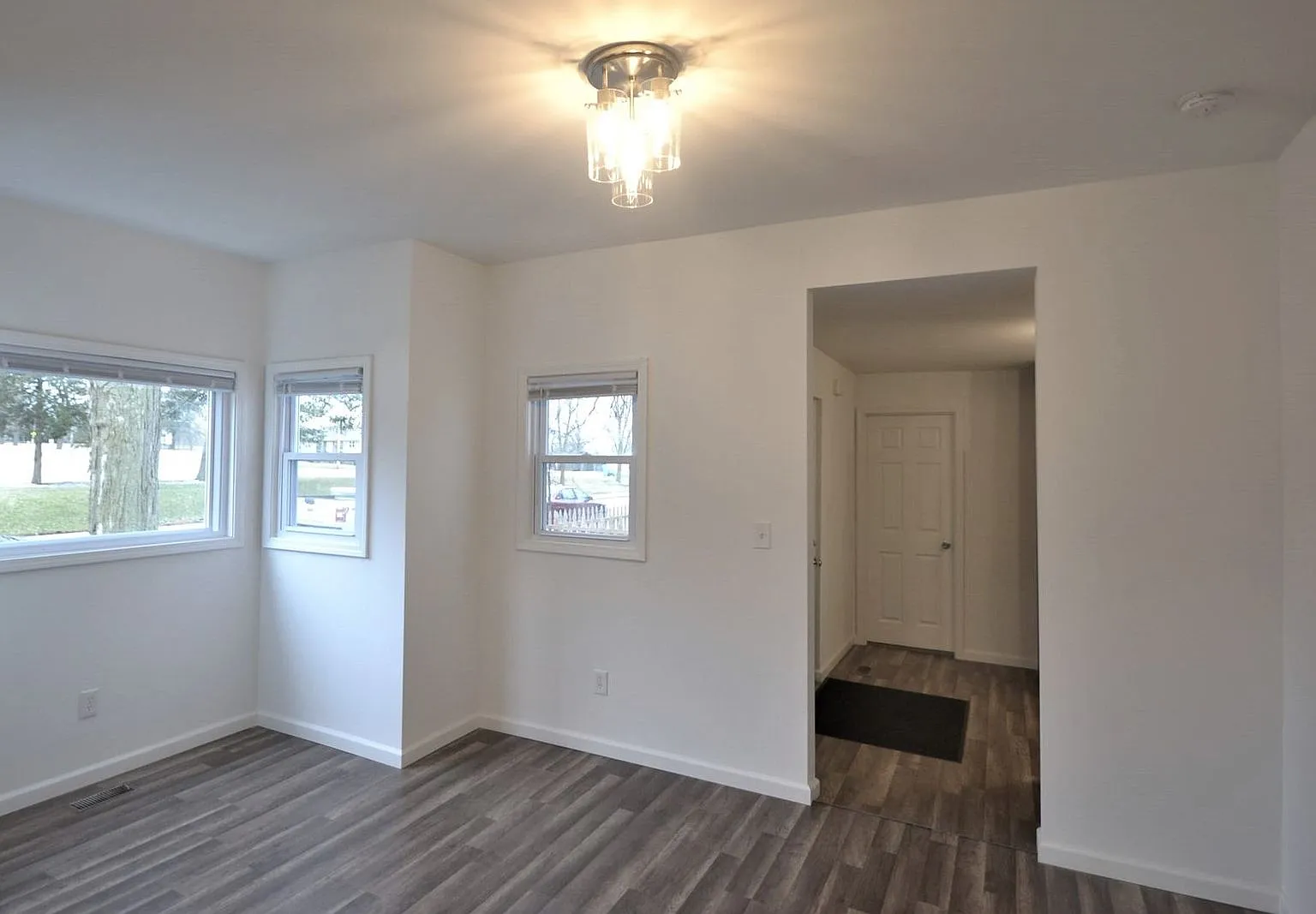 2 bed, 800 sqft, $1,350 — Photo 4