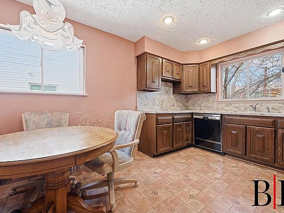 5th image of 1132 E 72nd St #1