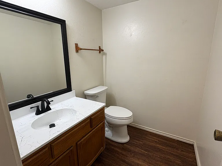 1607 N Nolan River Rd #A — Photo 5