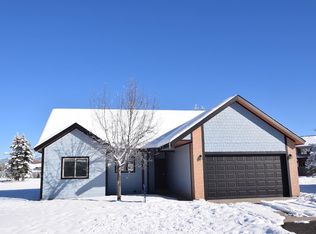 8 Charters Cir, Donnelly, ID 83615