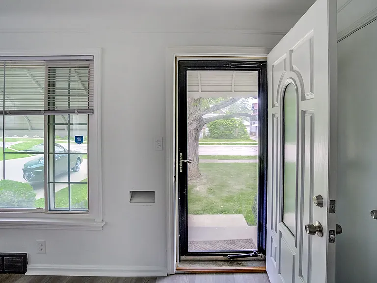 1343 Victory Dr — Photo 22