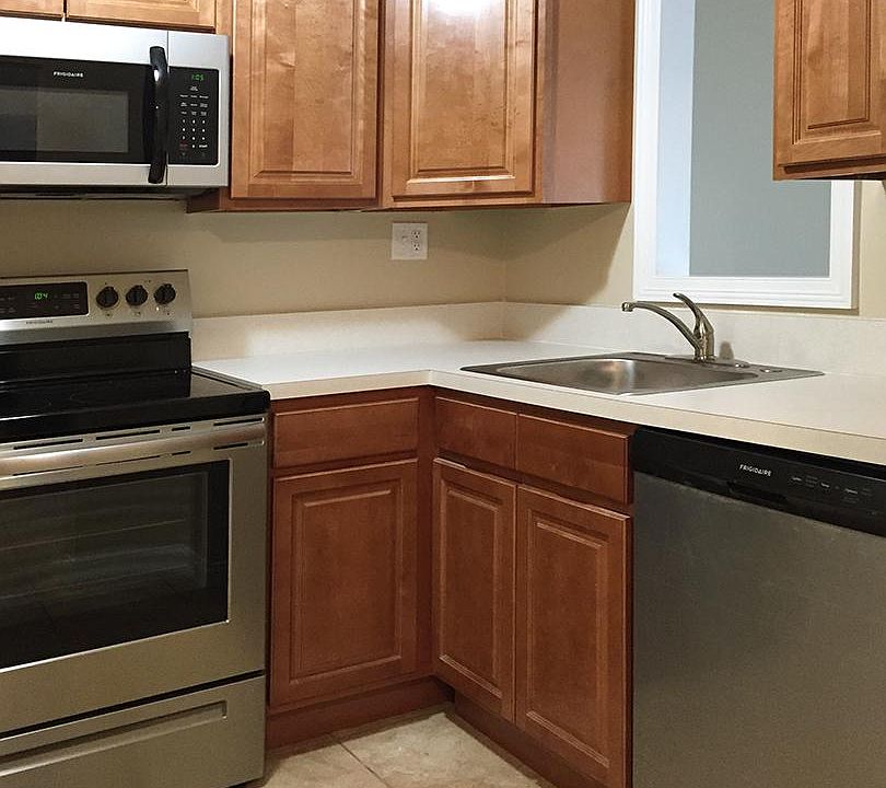 1st image of 38325 North Ln APT H102