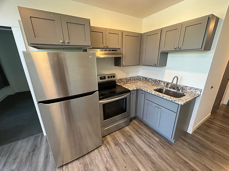703 N Park 704 Tarn — Photo 40