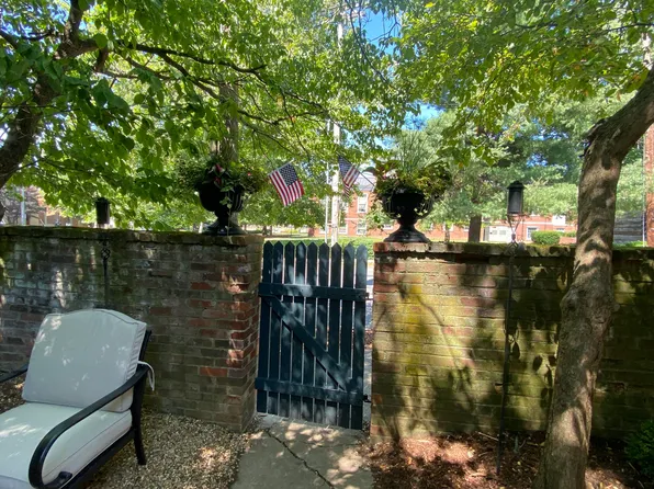 322 W 3rd St, Lexington, KY 40508