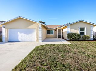 9429 Saddlebrook Dr, Boca Raton, FL 33496