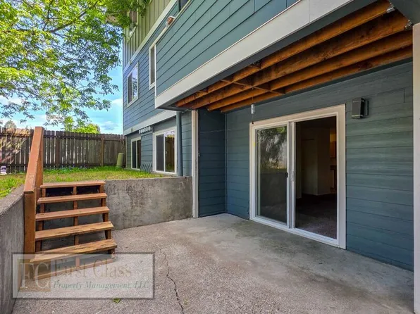 17140 Heritage Ct, Beaverton, OR