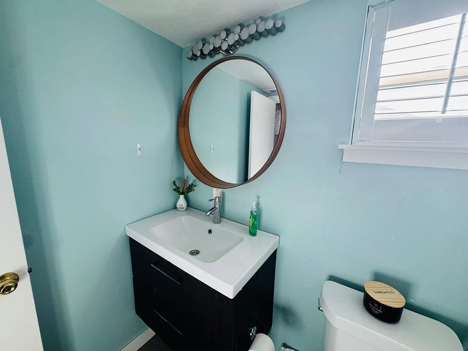 1 bed, 700 sqft, $2,300 — Photo 4