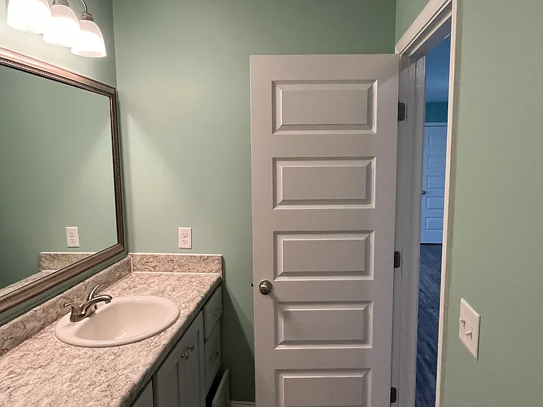 7031 White Pine Ave — Photo 43