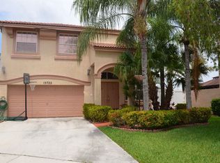 15722 NW 4th St, Pembroke Pines, FL 33028