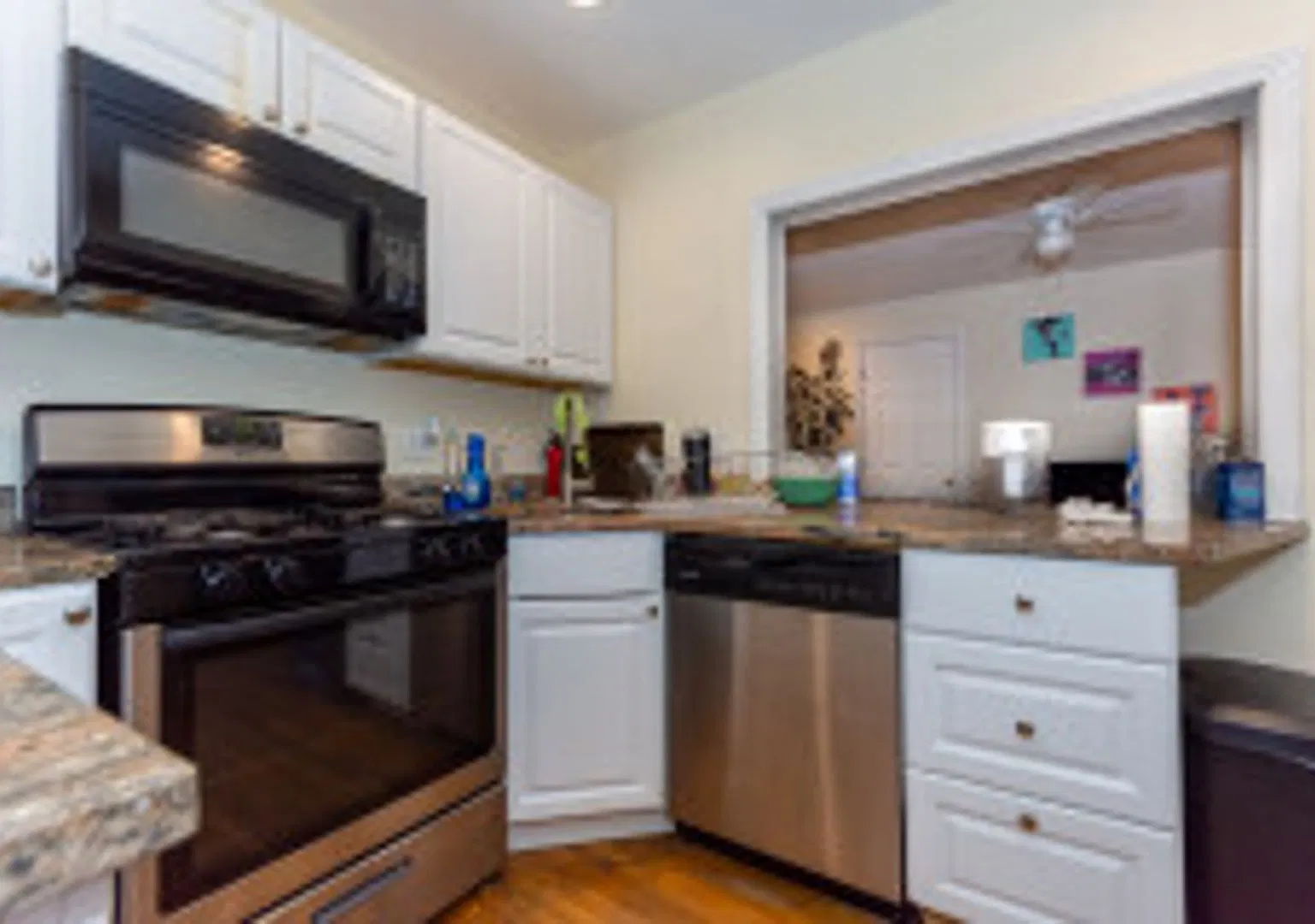 No Fee Bu Central Campus/Brookline 4 Bed/2 Bath On Egmont St. Renovated, Heat Included, Available... — Photo 1