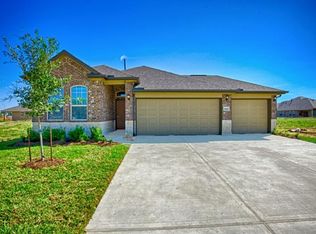 6422 Hunters Creek Ln, Baytown, TX 77521