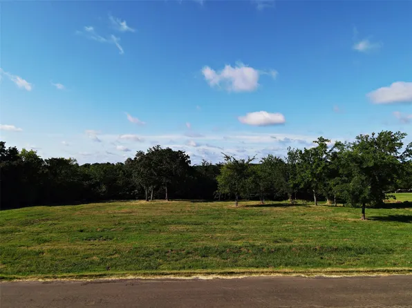 13 Nelson Dr, Sulphur Springs, TX 75482