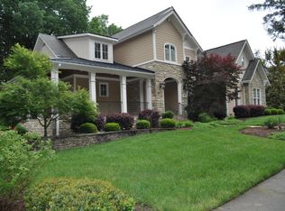 1101 Pinehurst Dr, Chapel Hill, NC 27517