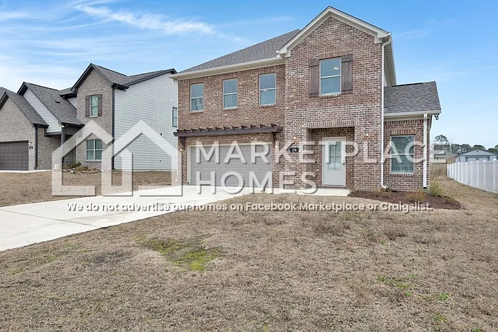 5 bed, 3.0 bath, 2124 sqft, $1,950 — Photo 2