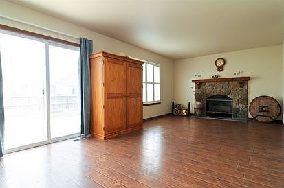5th image of 34221 N Wineberry Ln