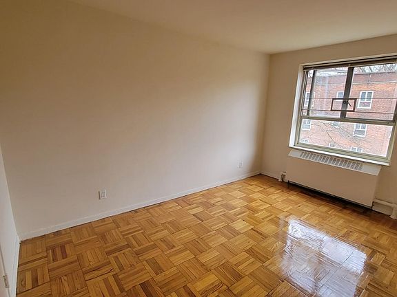5th image of 6702 186th Ln APT 2C