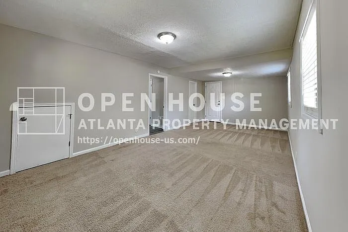 1627 Eric Cir — Photo 16