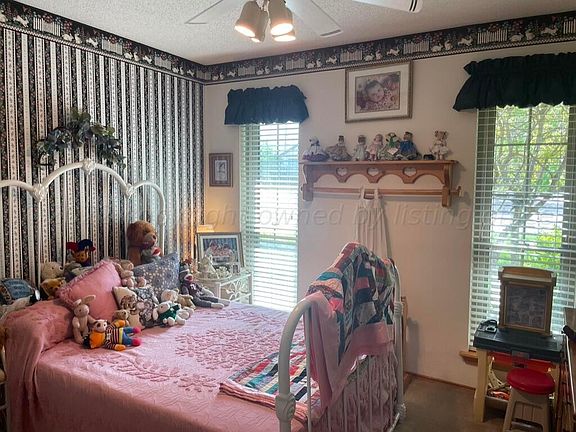 5th image of 2304 Dogwood Ln