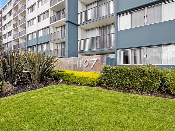 5th image of 1107 2nd Ave APT 305