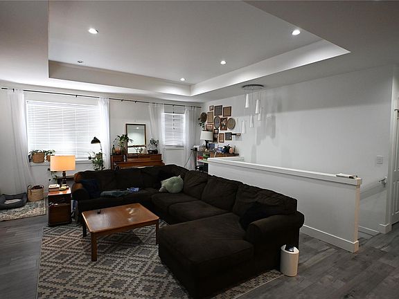 3rd image of 1656 Roberta Rd S