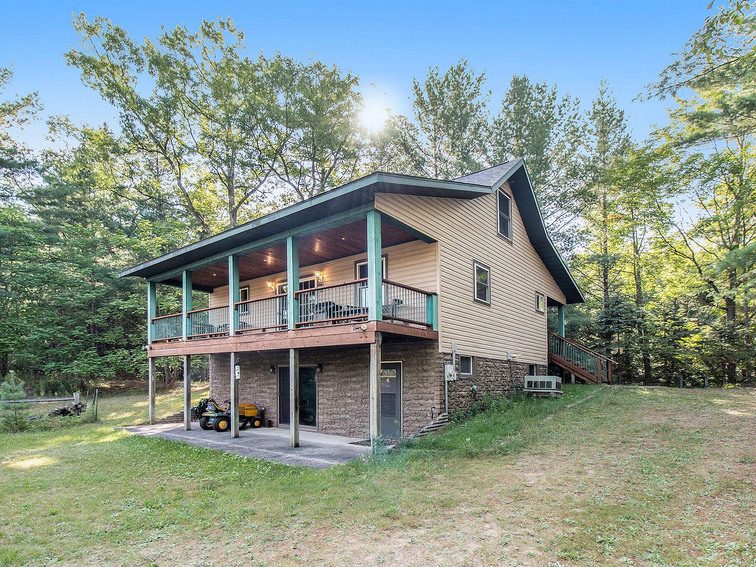 1293 E Chickadee Ln, Luther, MI 49656 | Zillow