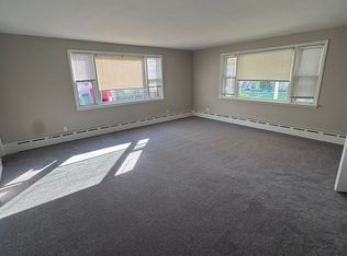 301 N Governor Printz Blvd #B, Essington, PA 19029