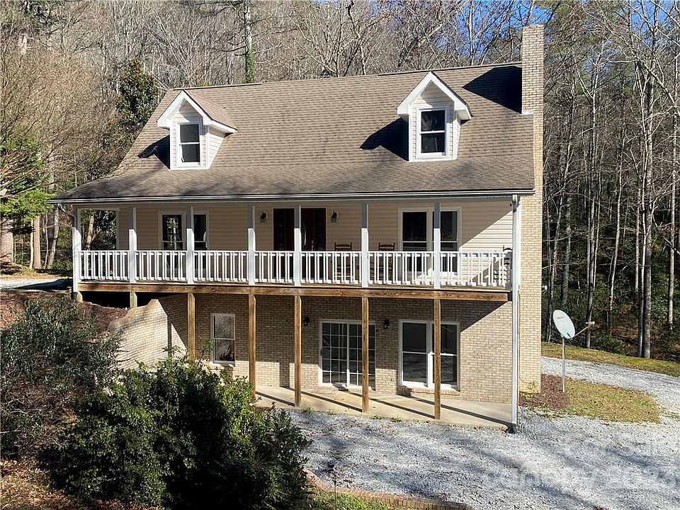 1st image of 296 Rock Haven Ln