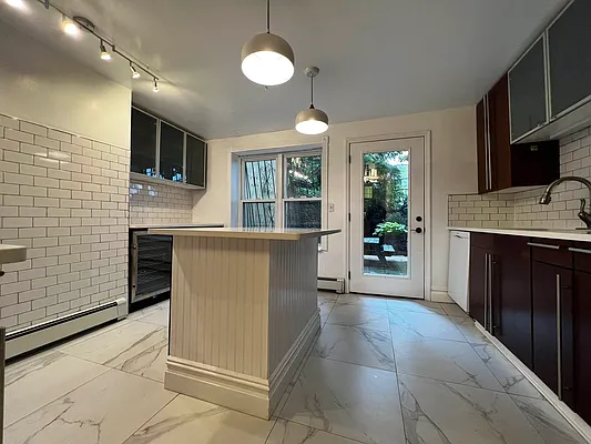 Rented by JB Mac Real Estate Inc. | media 5