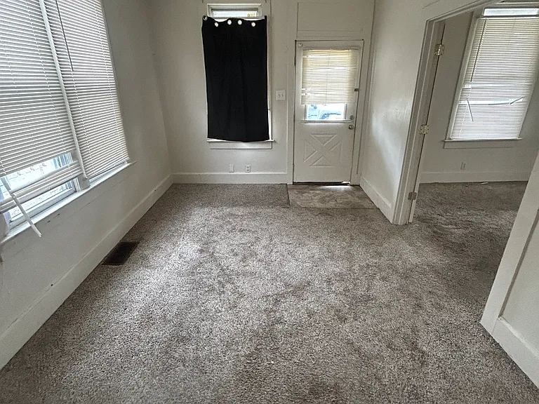1161 S Bedford Ave — Photo 2