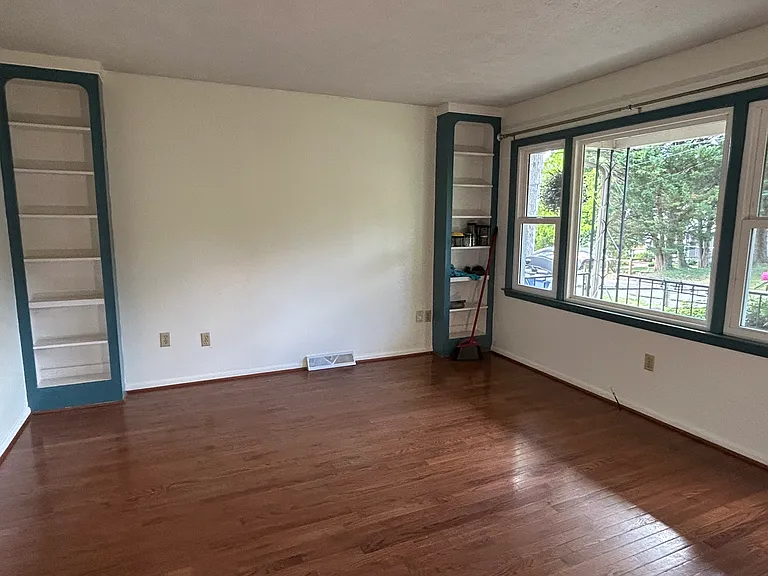 314 Sulphur Springs Rd — Photo 6