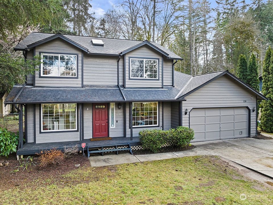 1st image of 139 NE McWilliams Court