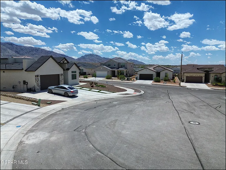 2358 Enchanted Gem Pl — Photo 78