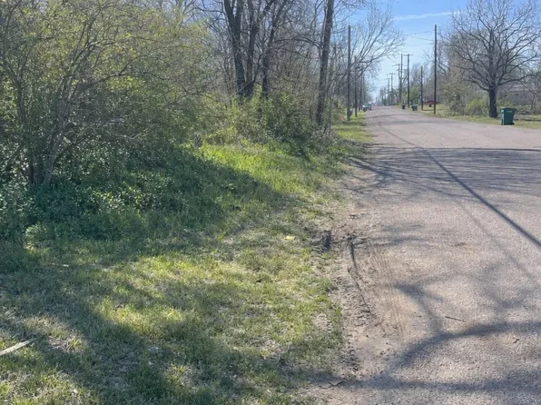 1021 N Branch St, Sherman, TX 75090