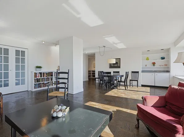 85 E India Row APT 15F, Boston, MA 02110