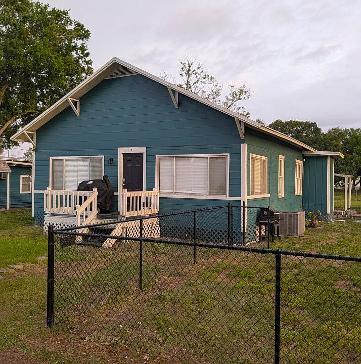 1st image of 2915 Winter Lake Rd #A