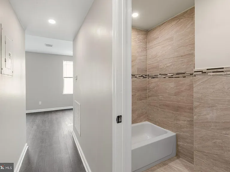 1720 Wylie St #2 — Photo 11