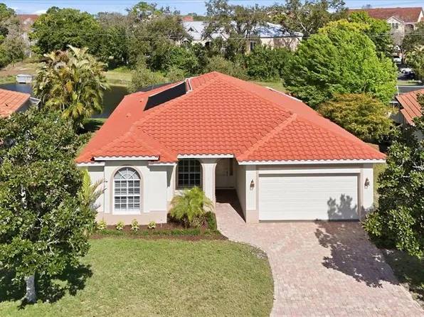 8876 Huntington Pointe Dr, Sarasota, FL 34238