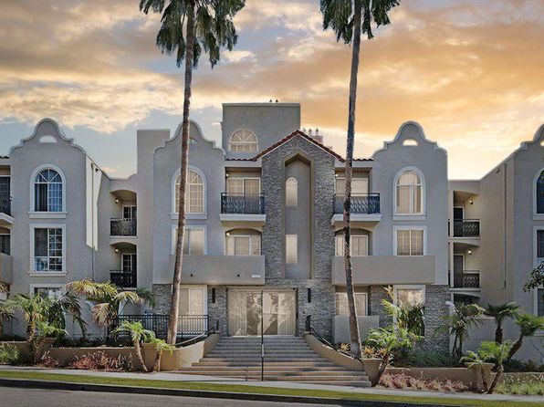 1530 N Poinsettia Pl #233