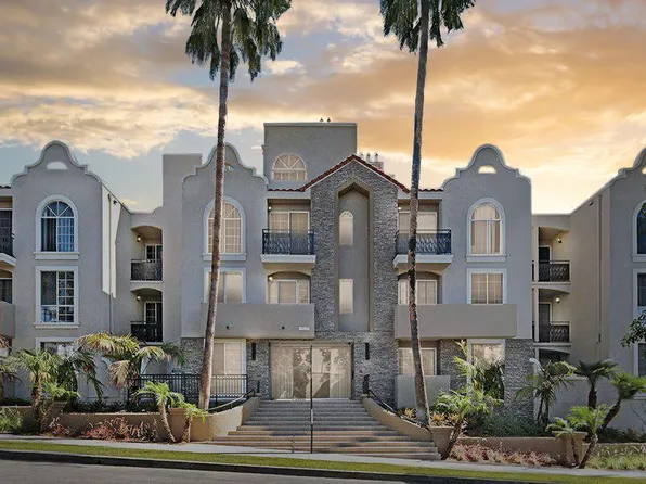 UrbanLux Fleur, 1530 N Poinsettia Pl #203, Los Angeles, CA 90046