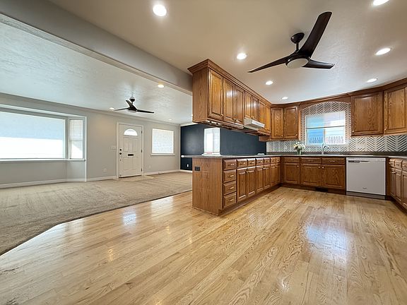 4th image of 4720 W 5255 S