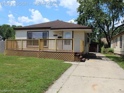 20501 Centralia, Redford, MI, 48240