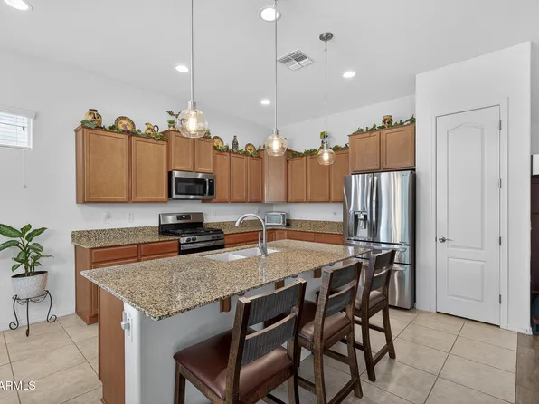 18059 W TANGLEWOOD Drive, Goodyear, AZ 85338