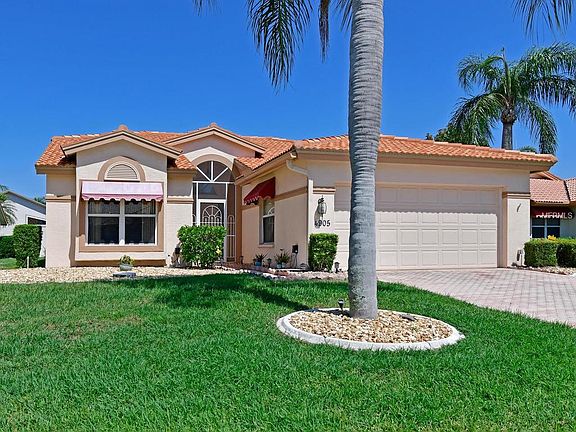3rd image of 4905 Kilty Ct E