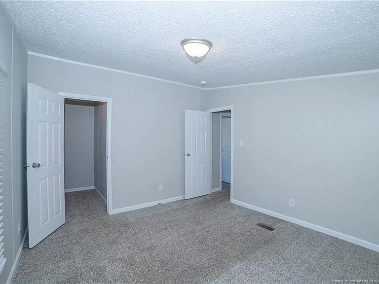 7341 April Dr — Photo 33