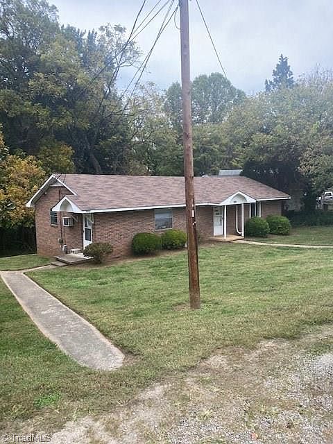 1st image of 1315 Fairfield Dr