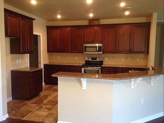 5th image of 8205 NW 44th Dr