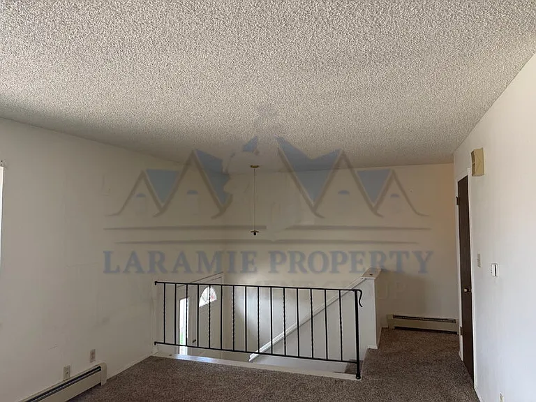 710 Downey St #18 — Photo 3