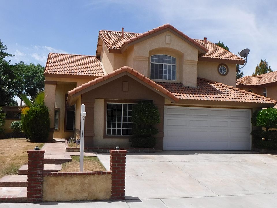 1st image of 1730 Mesa Dr