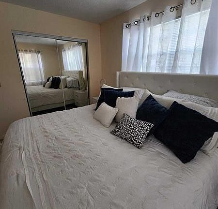 2nd image of 101 Camden E